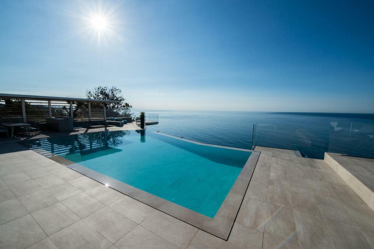 B&B Capo Torre Resort & Spa 上阿尔比索拉 外观 照片