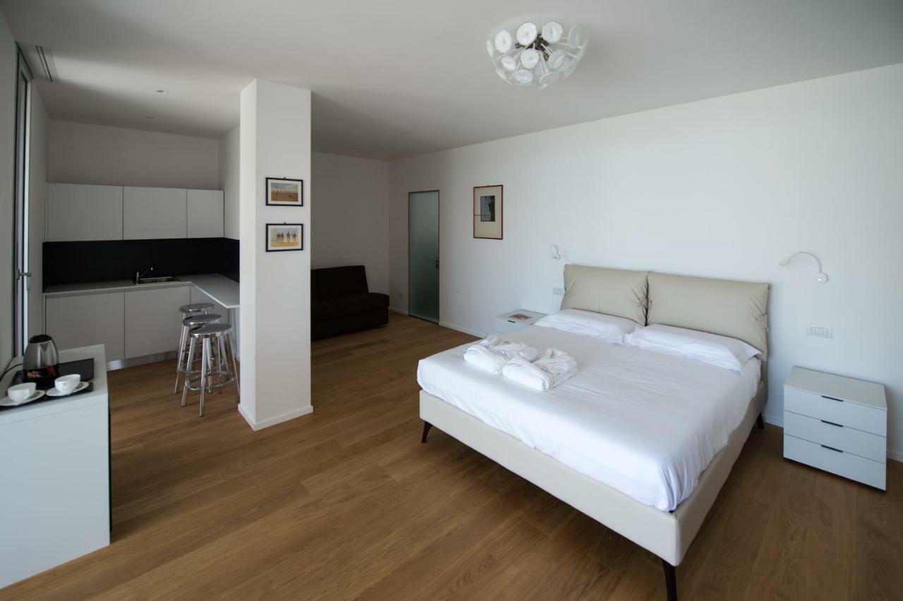 B&B Capo Torre Resort & Spa 上阿尔比索拉 外观 照片