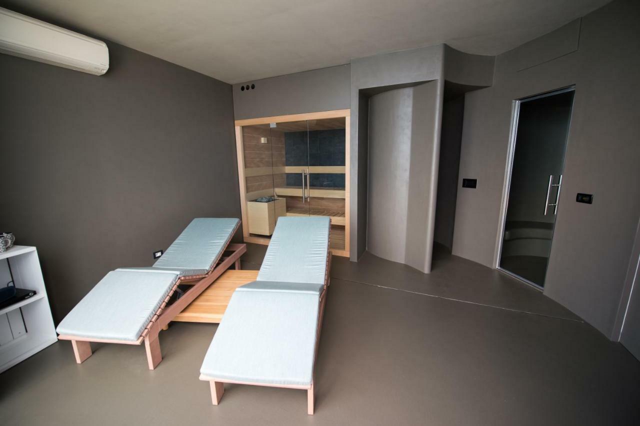 B&B Capo Torre Resort & Spa 上阿尔比索拉 外观 照片