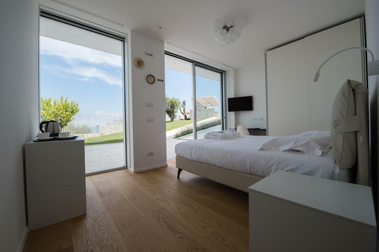 B&B Capo Torre Resort & Spa 上阿尔比索拉 外观 照片